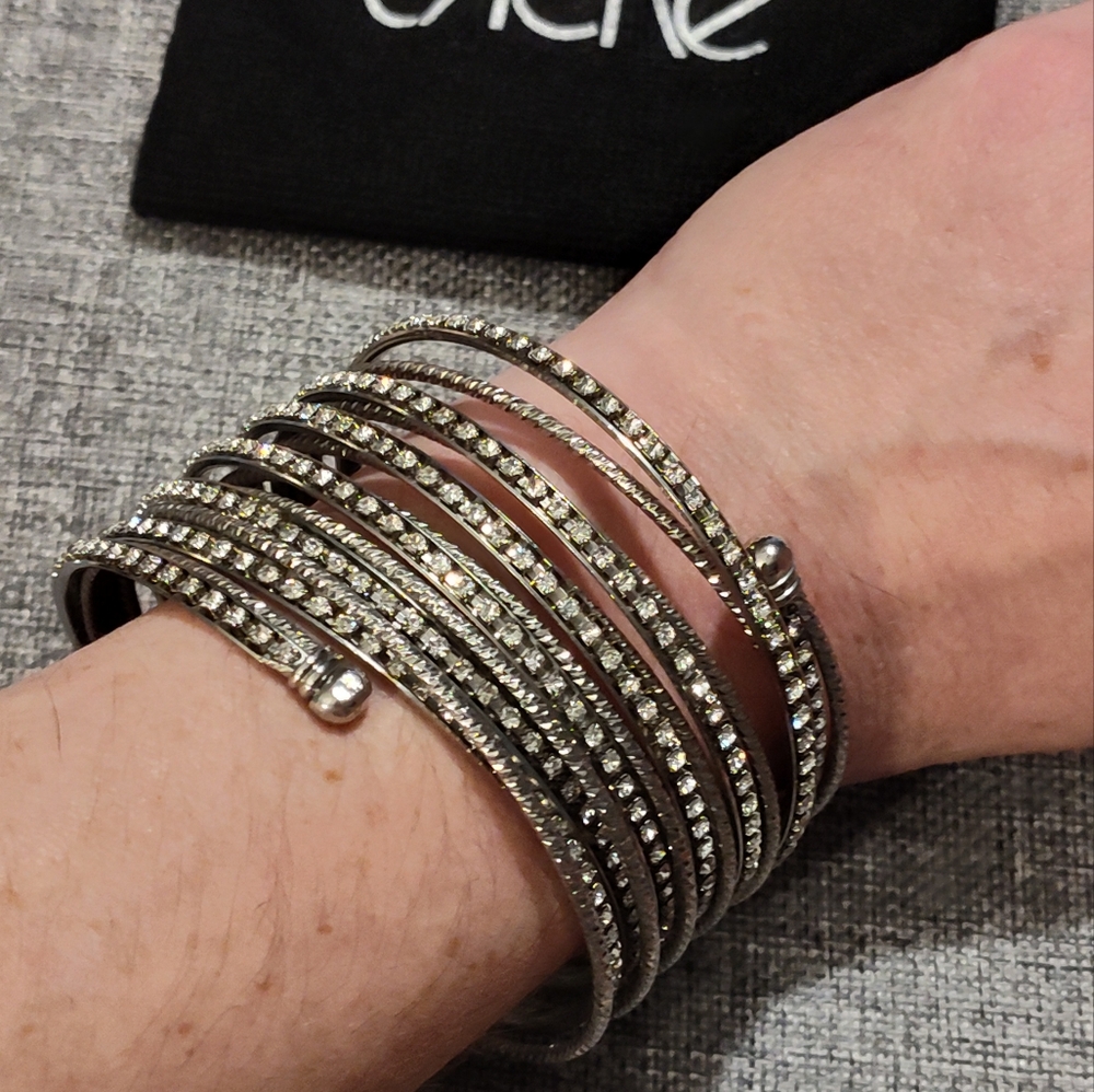 Cache Bracelet - Picture 7 of 9